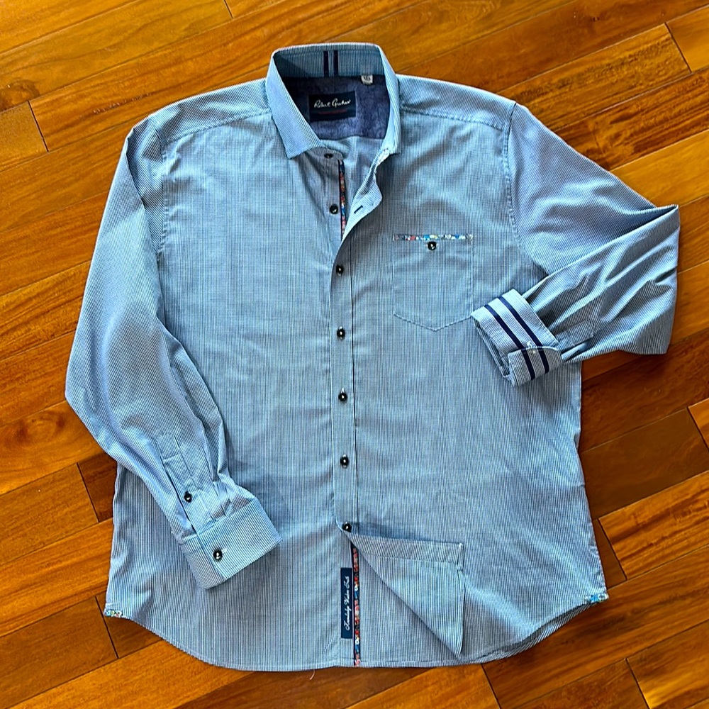 Beautiful herringbone, print Robert Graham men’s shirt
